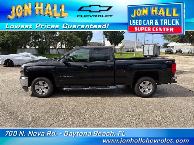 Used 2017 Chevrolet Silverado 1500 LT w/ All Star Edition AWD/4WD image 4