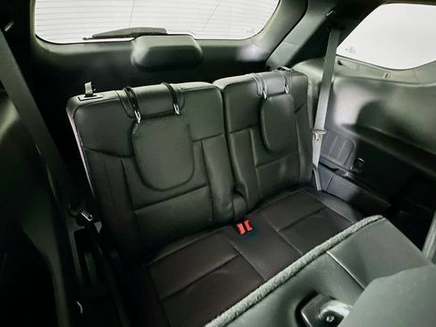 Used 2025 Ford Explorer ST AWD/4WD image 34