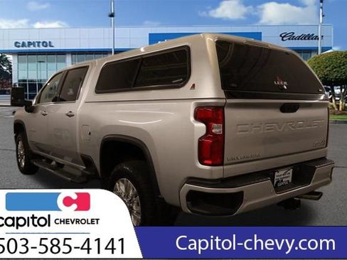 Used 2020 Chevrolet Silverado 2500 High Country w/ Technology Package AWD/4WD image 6