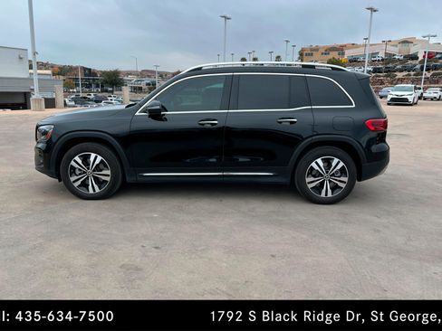 Certified 2025 Mercedes-Benz GLB 250 4MATIC image 2