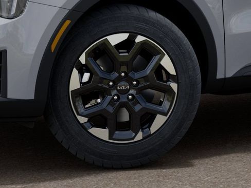 New 2026 Kia Sorento S FWD image 9