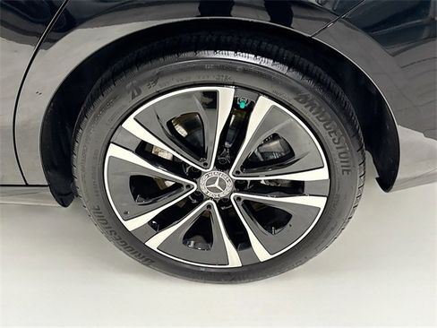 Certified 2025 Mercedes-Benz CLA 250 4MATIC image 32