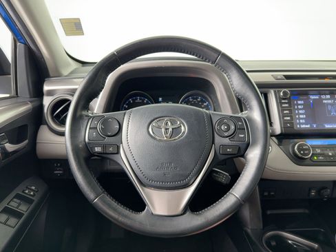 Used 2017 Toyota RAV4 XLE image 18