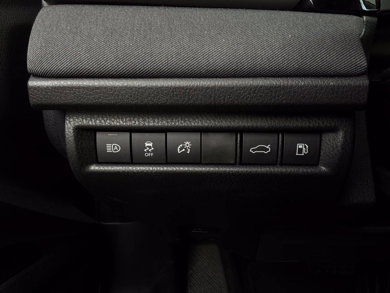 Used 2026 Toyota Camry LE FWD image 24