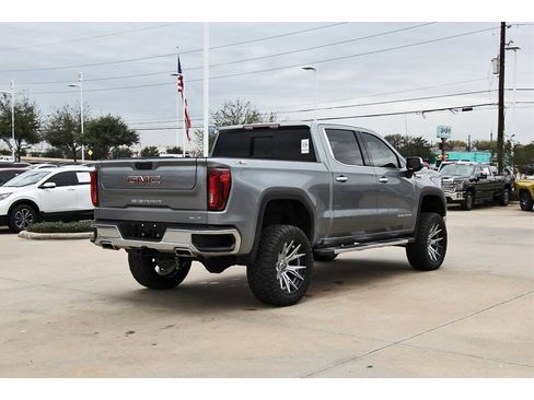 Used 2025 GMC Sierra 1500 SLT image 6