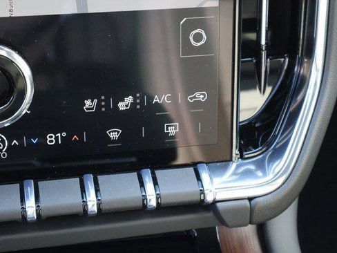 New 2026 GMC Yukon XL Denali w/ Denali Reserve Package image 31