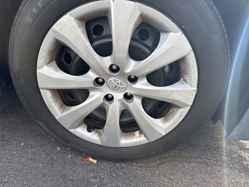 Used 2024 Toyota Corolla LE image 8