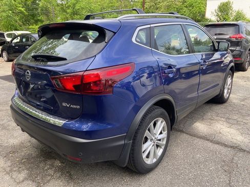Used 2019 Nissan Rogue Sport SV w/ Technology Package image 4