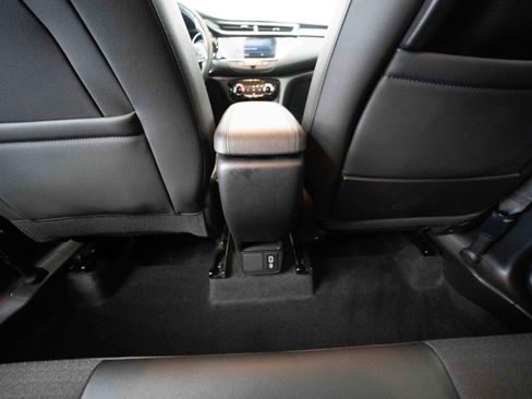 Used 2020 Buick Encore GX Preferred w/ Sport Touring Package image 22