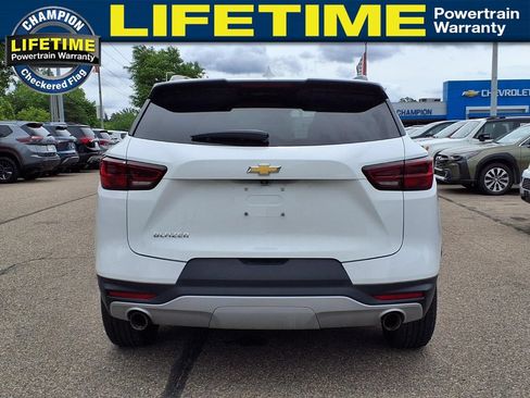 Used 2023 Chevrolet Blazer LT FWD image 6