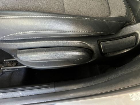 Used 2025 Kia Seltos S image 22