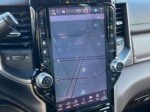 Used 2025 RAM 3500 Laramie image 38