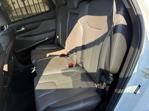 Used 2020 Hyundai Santa Fe SEL w/ Convenience + Premium Package FWD image 10