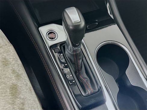 Used 2025 Nissan Altima 2.5 SR image 16