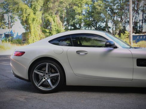 Used 2017 Mercedes-Benz AMG GT Coupe image 10