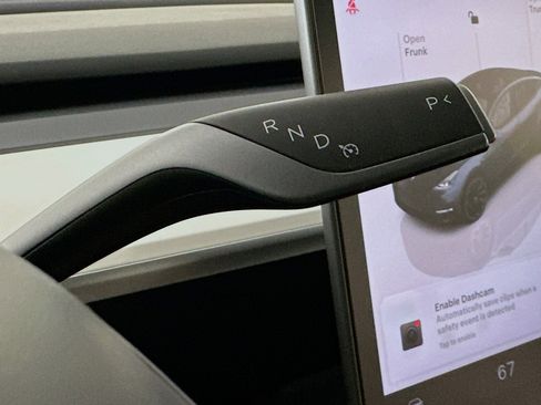 Used 2024 Tesla Model Y Long Range image 23