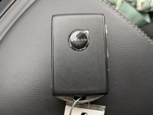 New 2026 Volvo XC40 B5 Plus w/ Protection Package Premier image 27