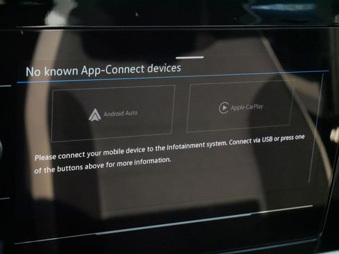 Certified 2025 Volkswagen Taos S image 25