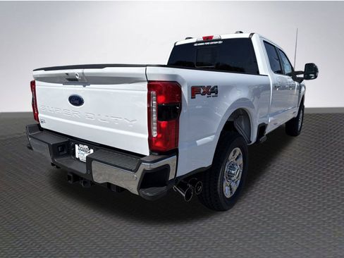 New 2025 Ford F250 Lariat w/ Lariat Ultimate Package image 7