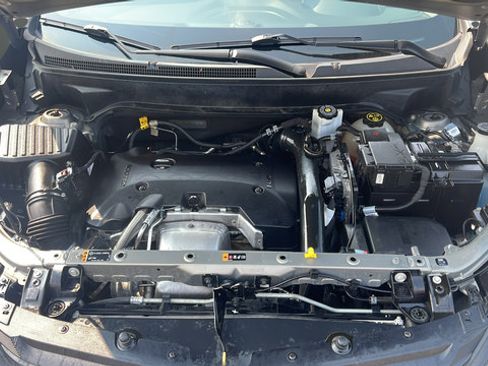 Used 2018 Chevrolet Equinox LT AWD/4WD image 29