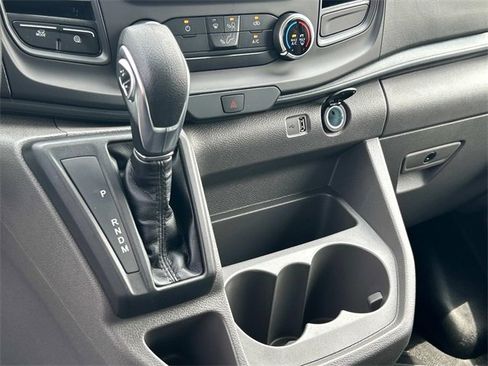 New 2025 Ford Transit 250 148 Medium Roof image 17