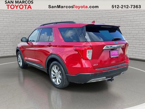 Used 2020 Ford Explorer XLT w/ Equipment Group 202A RWD image 8