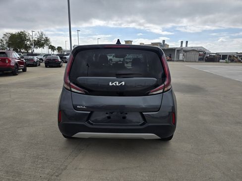 Used 2024 Kia Soul LX w/ Option Group 015 image 4