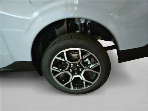 New 2025 Ford Maverick Lariat w/ 4K Tow Package image 9