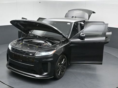 Used 2024 Land Rover Range Rover Sport AWD/4WD image 51