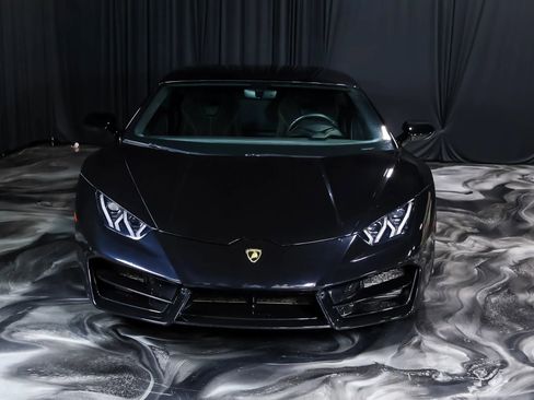 Used 2018 Lamborghini Huracan LP 580-2 RWD image 7