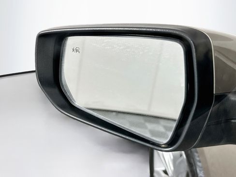 Used 2023 Chevrolet Malibu LT w/ Driver Confidence Package FWD image 16