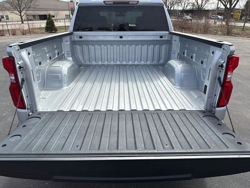 Used 2021 Chevrolet Silverado 1500 LT Trail Boss image 15