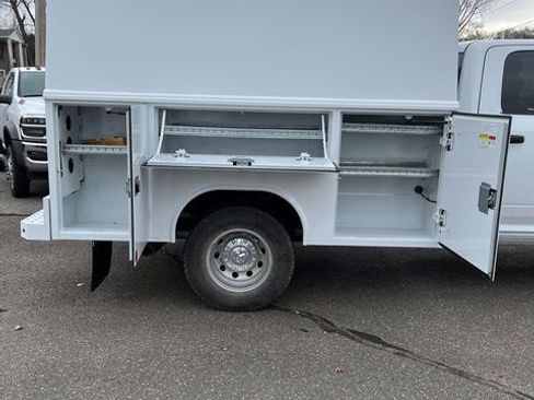 New 2025 RAM 3500 Tradesman AWD/4WD image 3