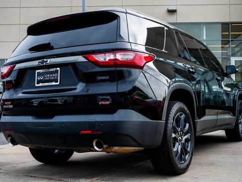 Used 2019 Chevrolet Traverse RS image 11