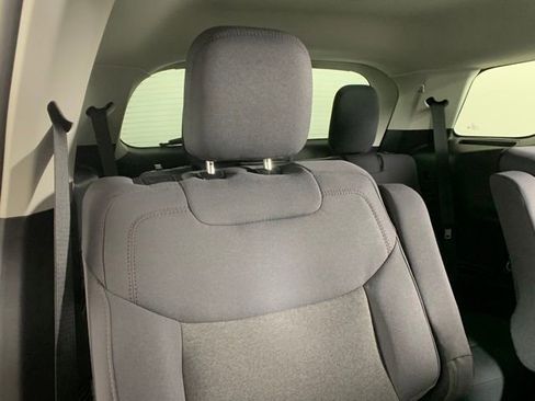 Used 2025 Ford Explorer Active image 24