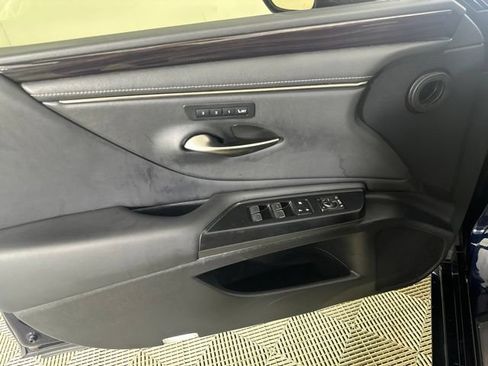 Used 2021 Lexus ES 350 w/ Premium Package FWD image 16