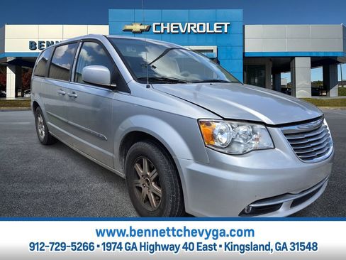 Used 2012 Chrysler Town & Country Touring w/ Entertainment Group #1 image 1