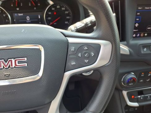 Used 2024 GMC Terrain SLE w/ Driver Convenience Package AWD/4WD image 29