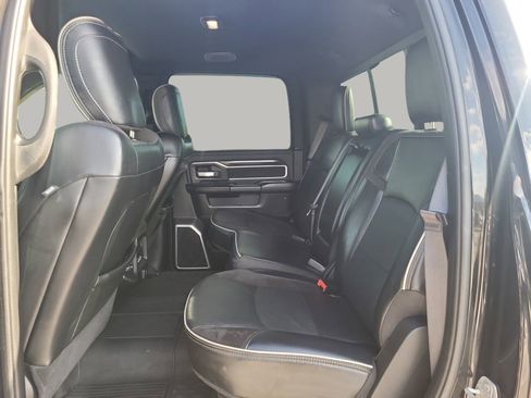 Used 2020 RAM 2500 Laramie w/ Night Edition image 10