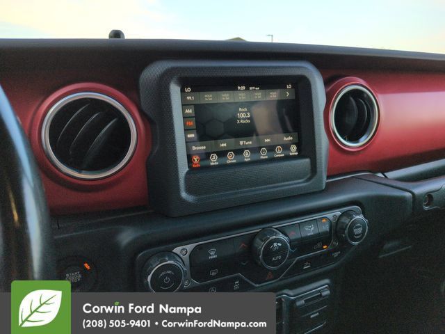 Used 2020 Jeep Gladiator Rubicon w/ Trailer Tow Package AWD/4WD image 16