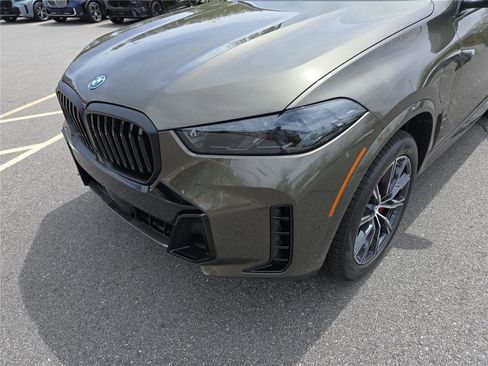 New 2026 BMW X5 xDrive50e w/ M Sport Package AWD/4WD image 10