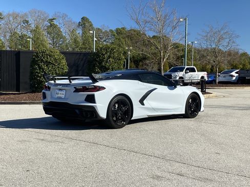 Used 2024 Chevrolet Corvette Stingray Premium Cpe w/ Z51 Performance Package image 3
