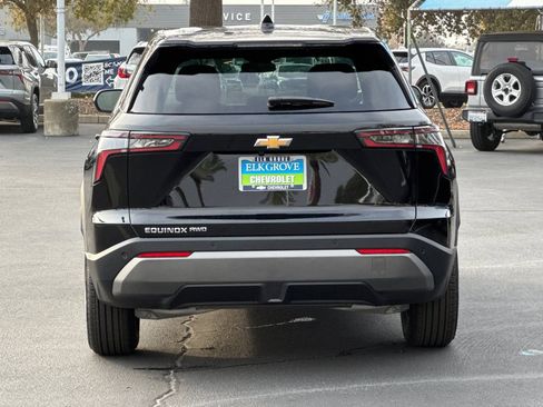 New 2026 Chevrolet Equinox LT w/ Convenience Package II image 4