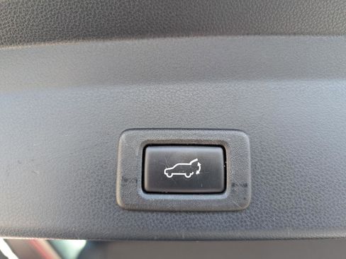 Used 2019 Subaru Ascent Limited AWD/4WD image 14