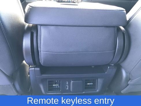 Certified 2024 GMC Sierra 1500 SLT image 22