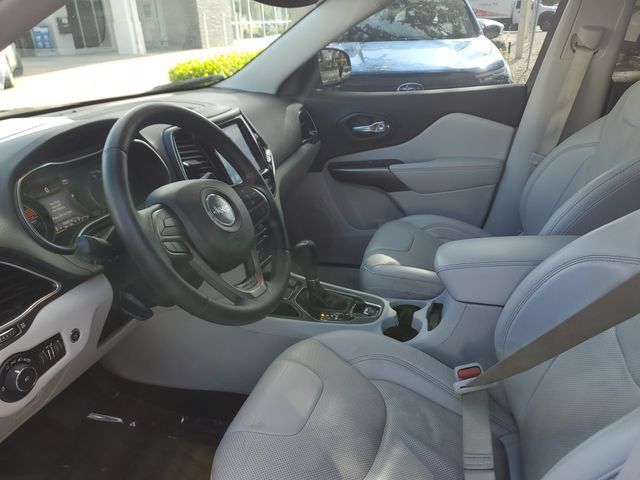 Used 2019 Jeep Cherokee Limited FWD image 22