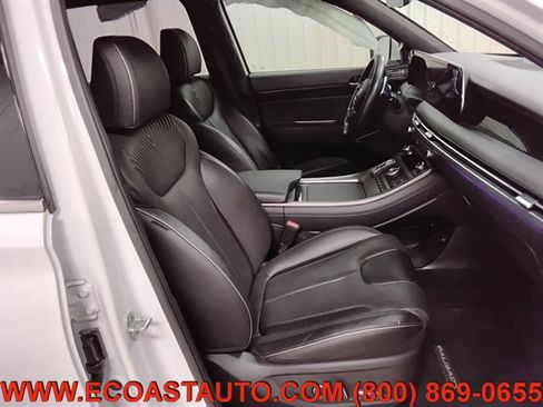 Used 2023 Hyundai Palisade Calligraphy image 14