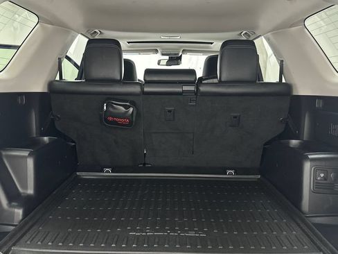 Certified 2022 Toyota 4Runner Limited AWD/4WD image 13