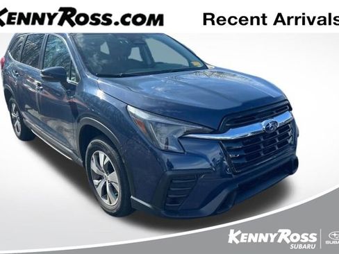 Used 2023 Subaru Ascent Premium w/ Convenience Package image 1