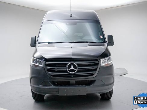 Used 2024 Mercedes-Benz Sprinter 2500 image 24
